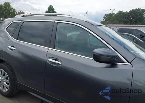 2017 Nissan Rogue S z USA, uszkodzony, nr VIN JN8AT2MT8HW131945